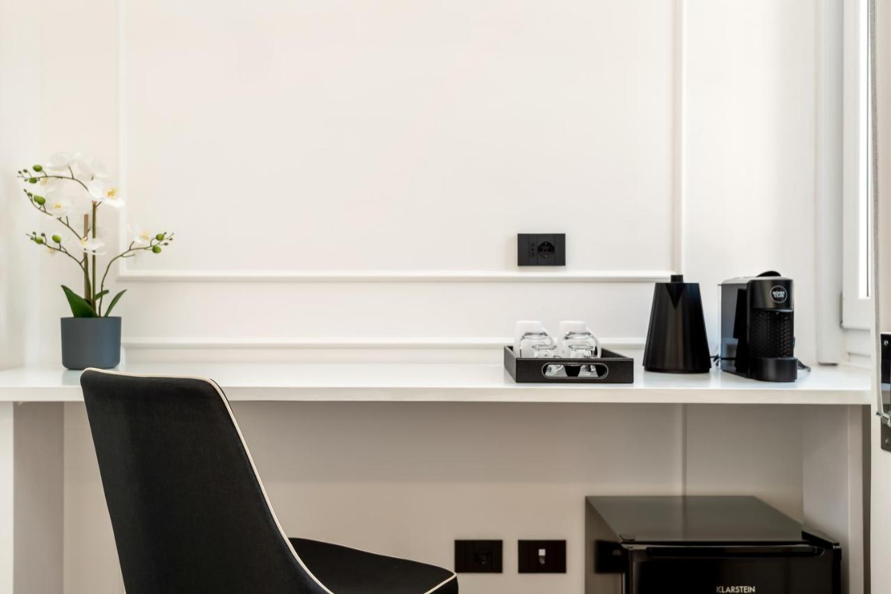Nelli Rooms Via Veneto Специя Екстериор снимка